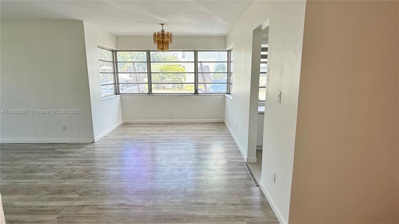 19001 NE 14th Ave, Unit 145, Miami, FL 33179 Photo