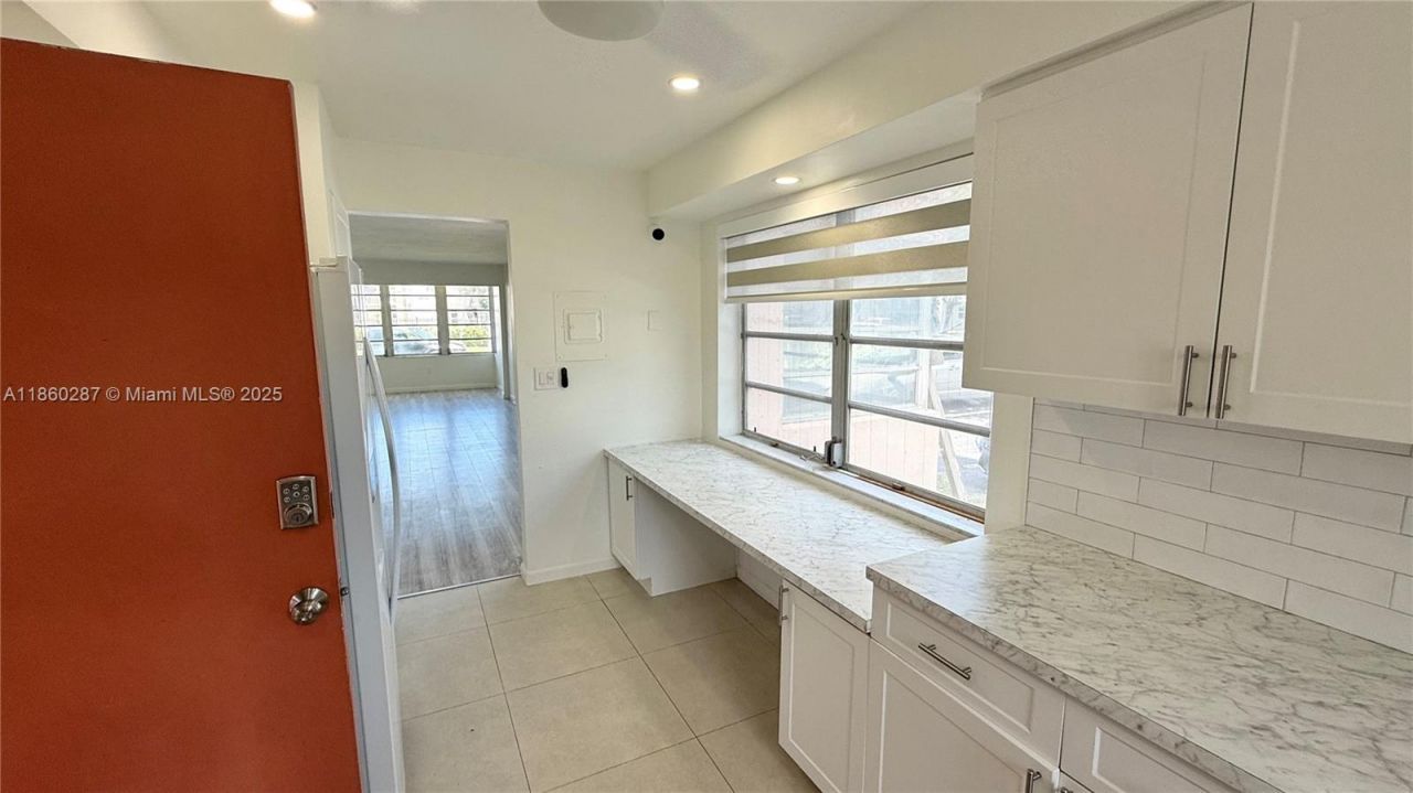 19001 NE 14th Ave, Unit 145, Miami, FL 33179 Photo