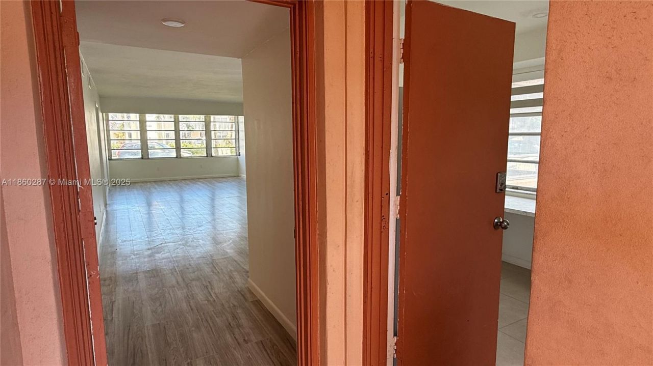 19001 NE 14th Ave, Unit 145, Miami, FL 33179 Photo