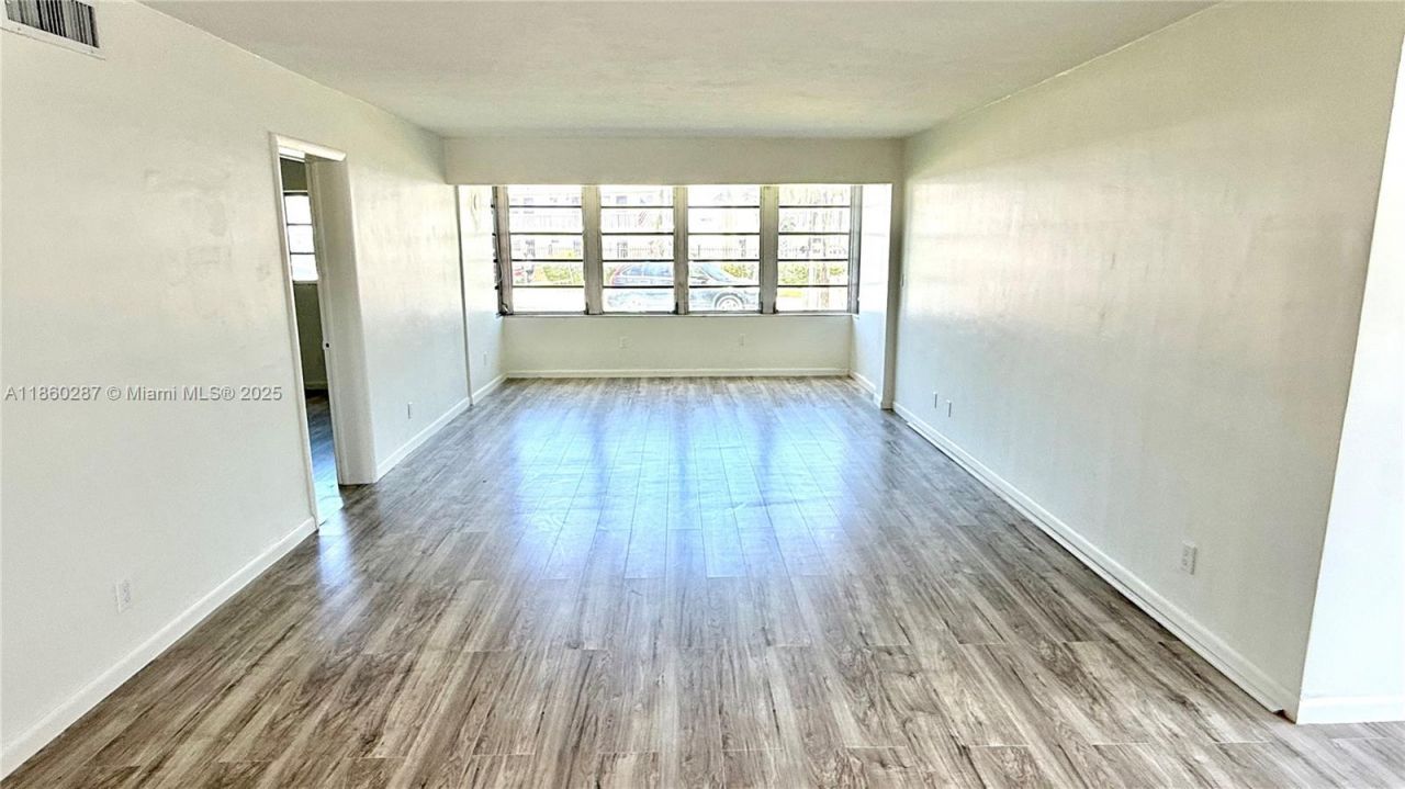 19001 NE 14th Ave, Unit 145, Miami, FL 33179 Photo