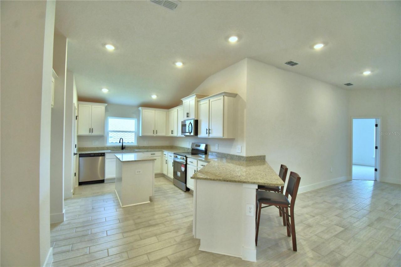 5208 Tennessee Ridge Court, Auburndale, FL 33823 Photo