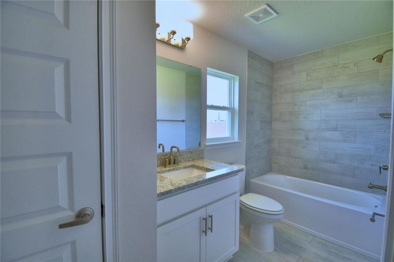 5208 Tennessee Ridge Court, Auburndale, FL 33823 Photo