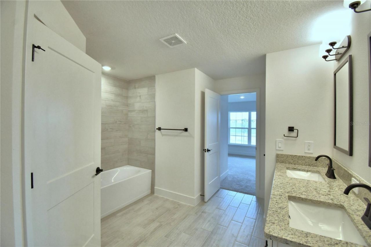 5208 Tennessee Ridge Court, Auburndale, FL 33823 Photo