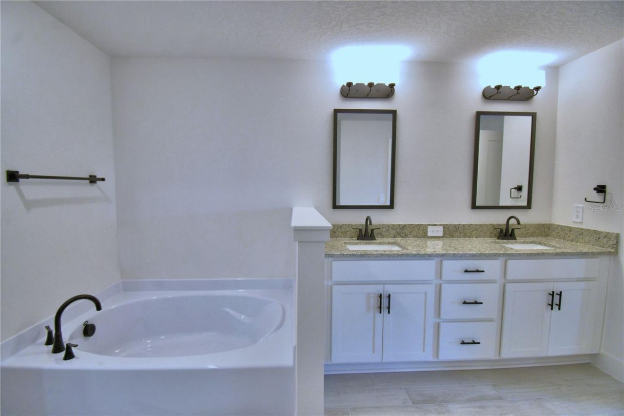 5208 Tennessee Ridge Court, Auburndale, FL 33823 Photo
