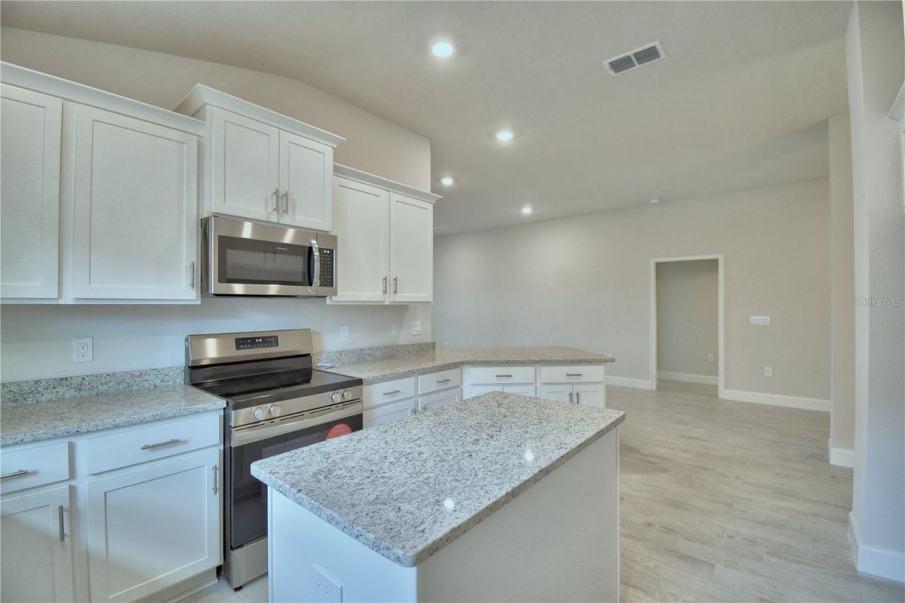 5208 Tennessee Ridge Court, Auburndale, FL 33823 Photo