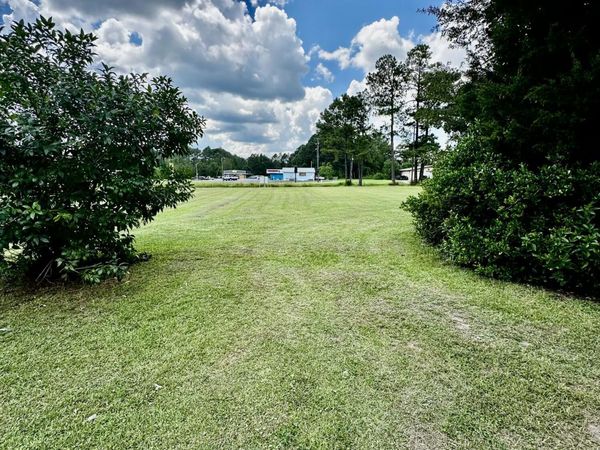 21200 Highway 613, Moss Point, MS 39562