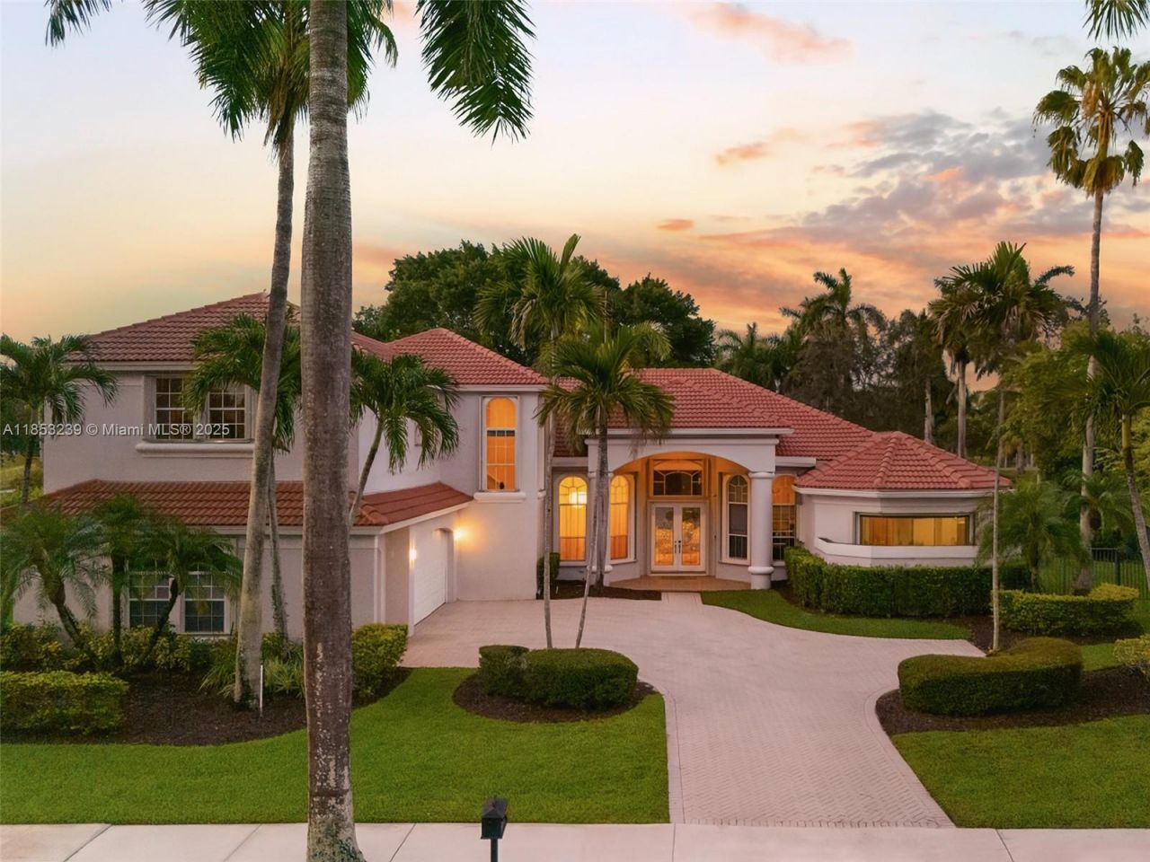 2438 Poinciana Ct, Weston, FL 33327 Photo