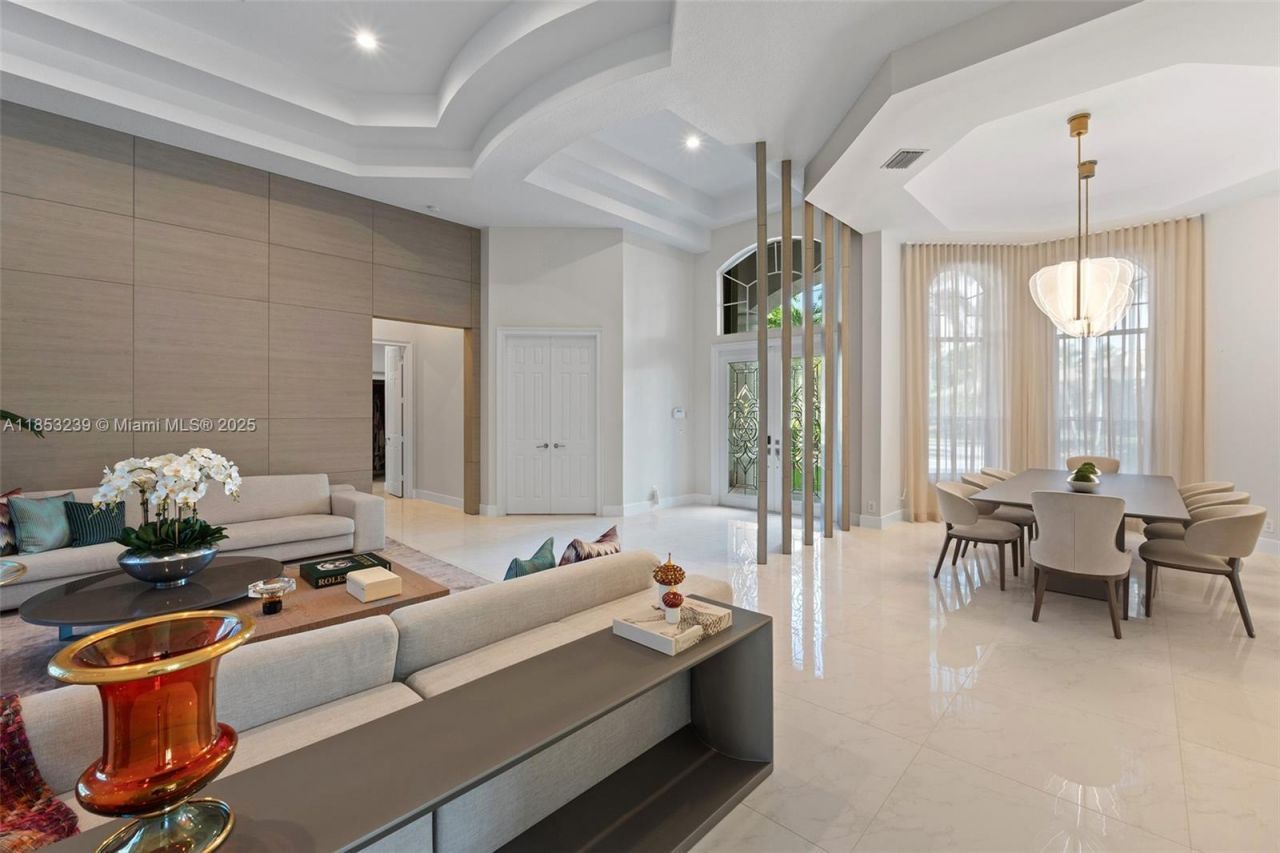 2438 Poinciana Ct, Weston, FL 33327 Photo