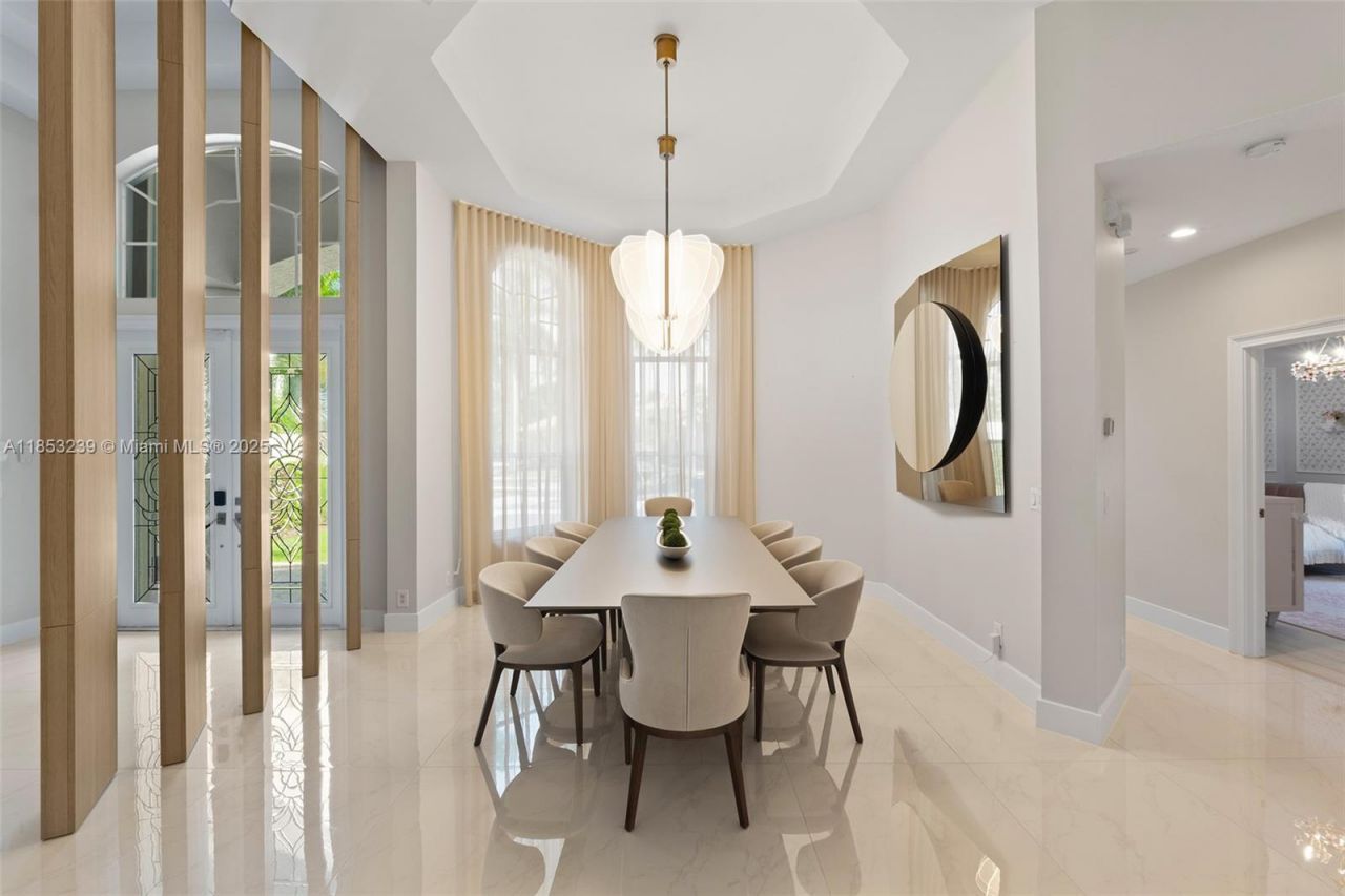 2438 Poinciana Ct, Weston, FL 33327 Photo