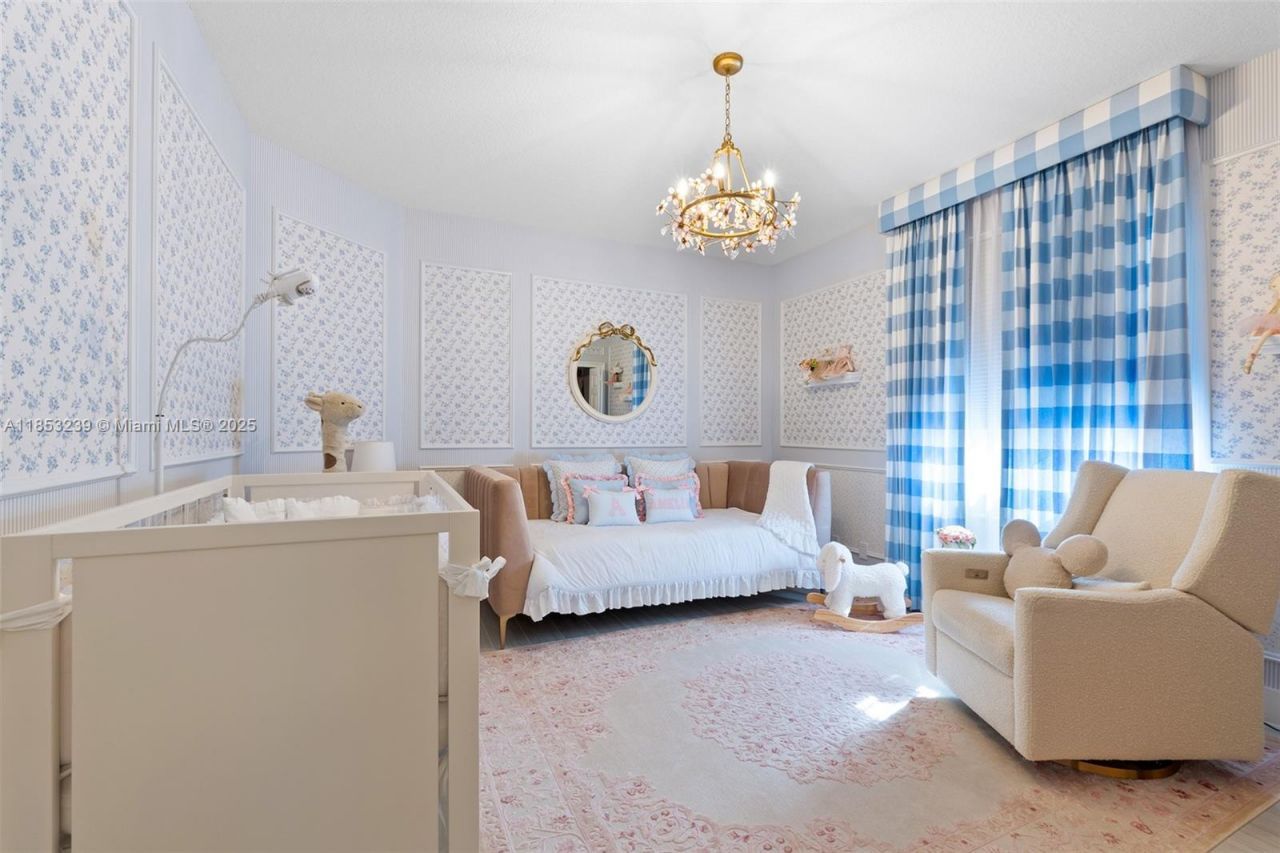 2438 Poinciana Ct, Weston, FL 33327 Photo