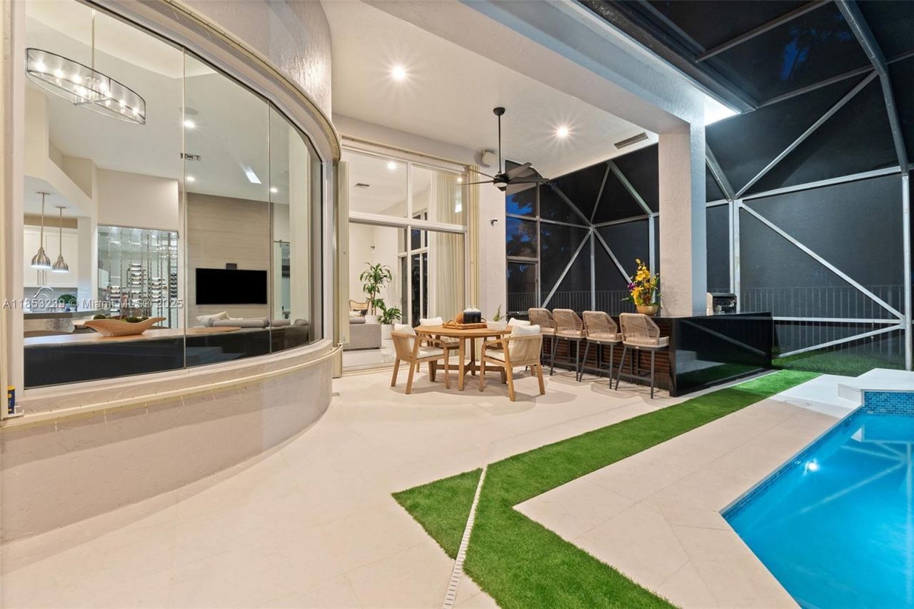 2438 Poinciana Ct, Weston, FL 33327 Photo