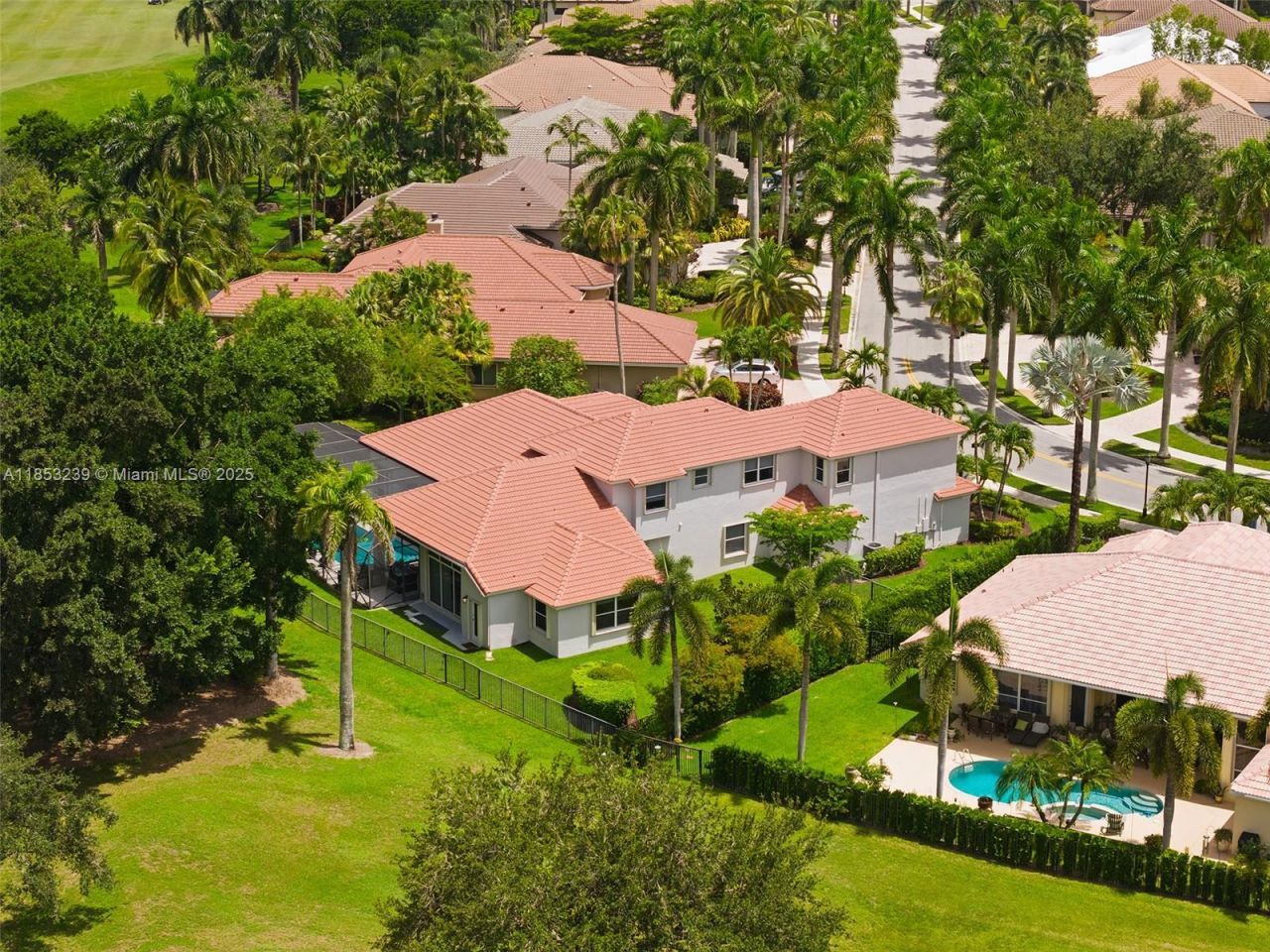 2438 Poinciana Ct, Weston, FL 33327 Photo