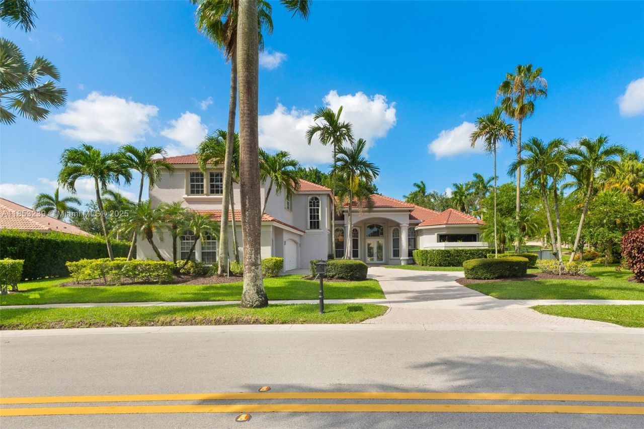 2438 Poinciana Ct, Weston, FL 33327 Photo