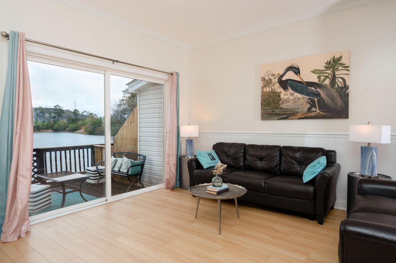 4791 Arco Lane Photo 6