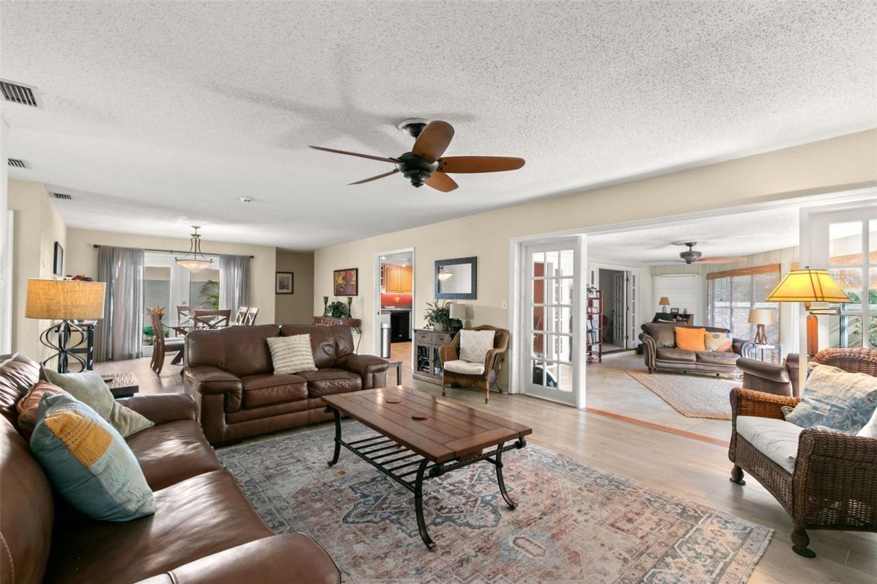 2241 Heron Circle, Clearwater, FL 33762 Photo