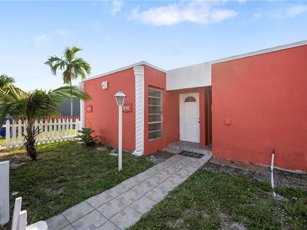 1110 S 29th Ave, Hollywood, FL 33020