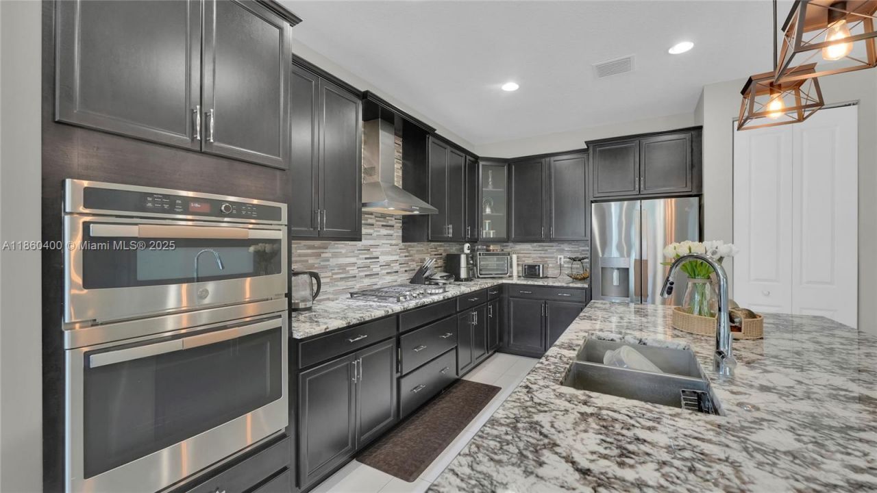 7349 Stella Ln, Lake Worth, FL 33463 Photo