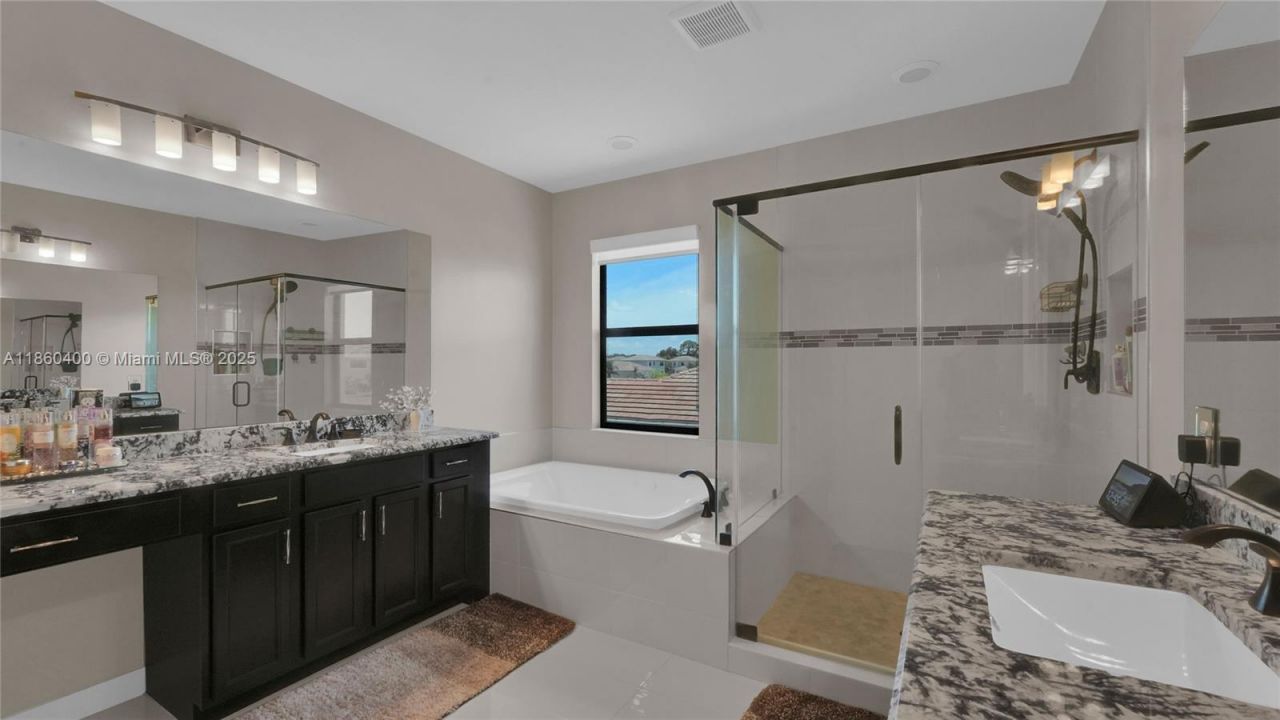 7349 Stella Ln, Lake Worth, FL 33463 Photo