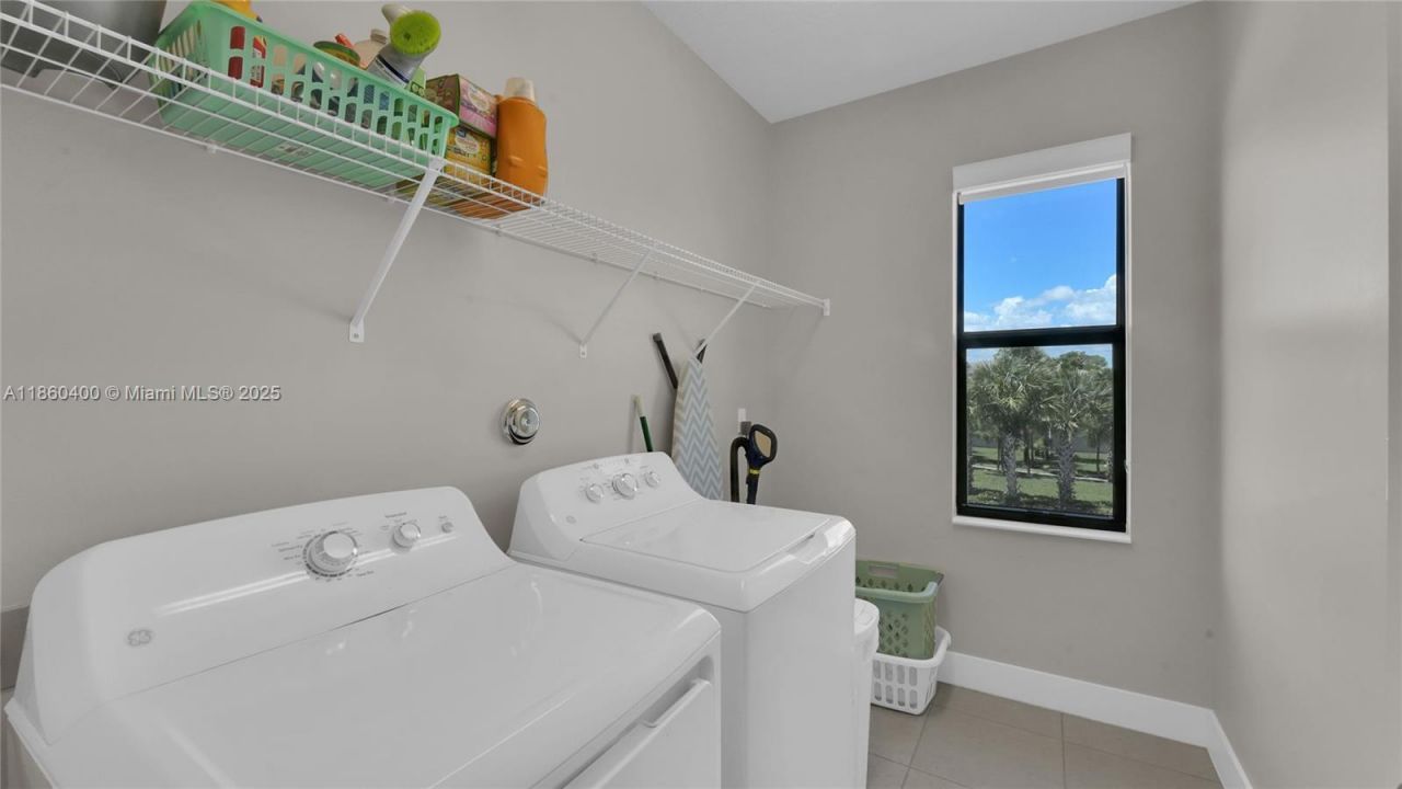 7349 Stella Ln, Lake Worth, FL 33463 Photo