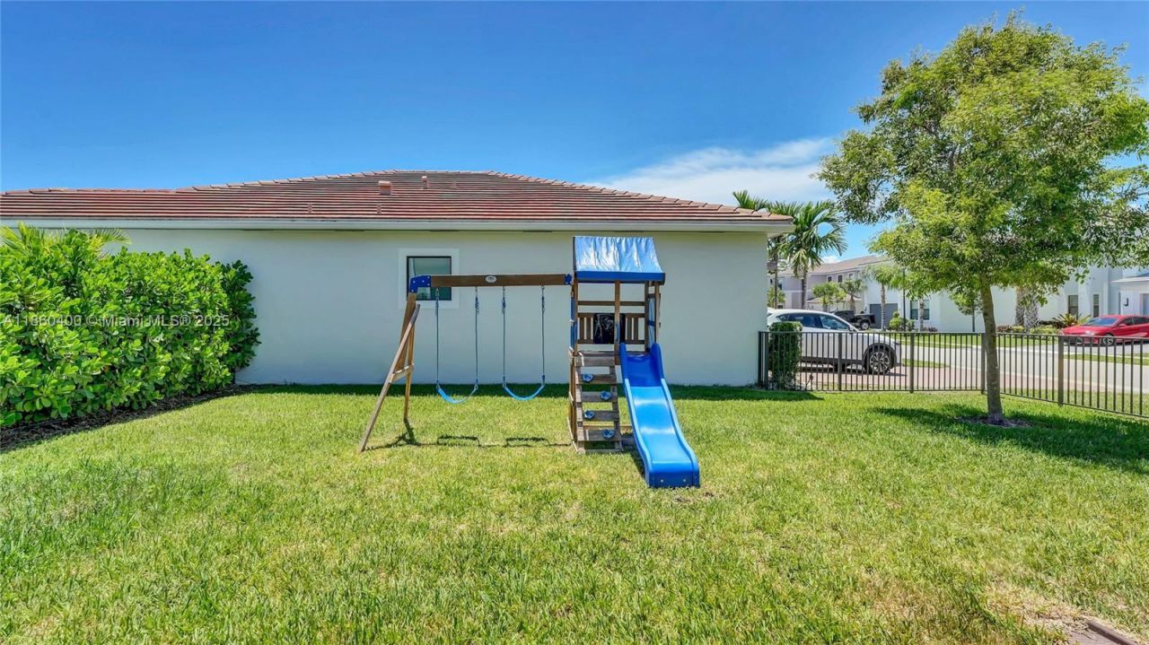 7349 Stella Ln, Lake Worth, FL 33463 Photo