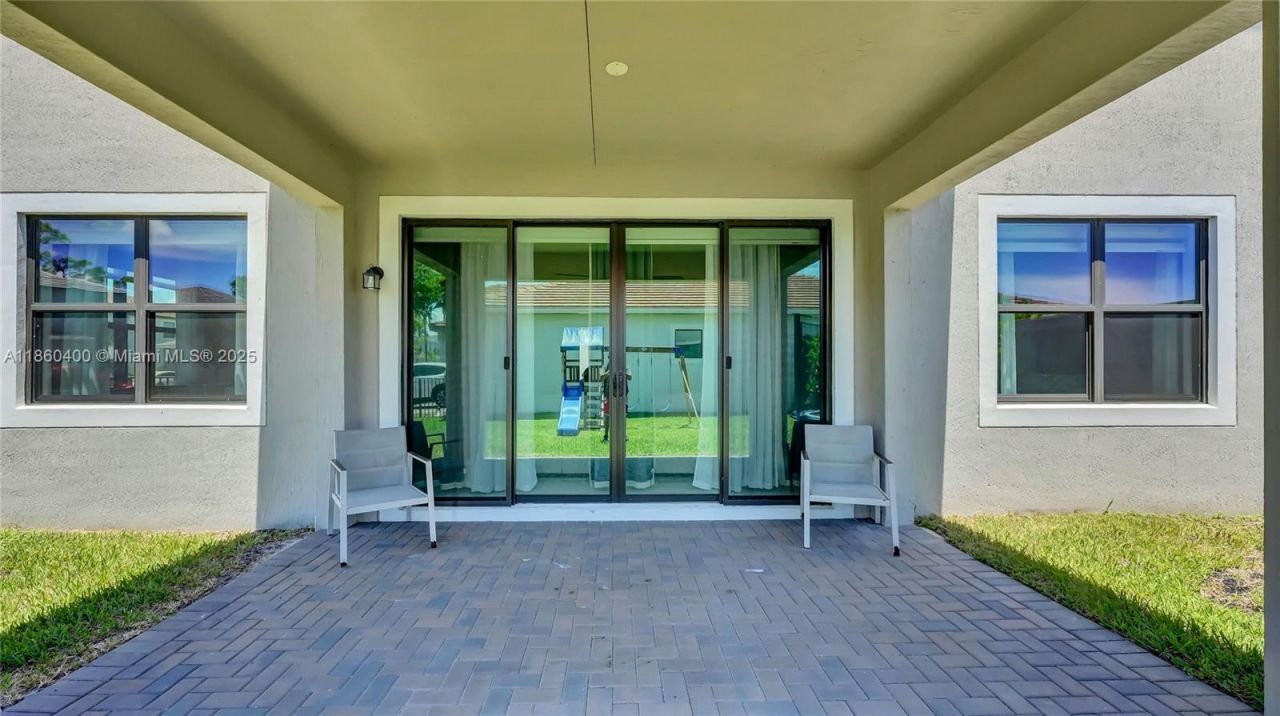 7349 Stella Ln, Lake Worth, FL 33463 Photo