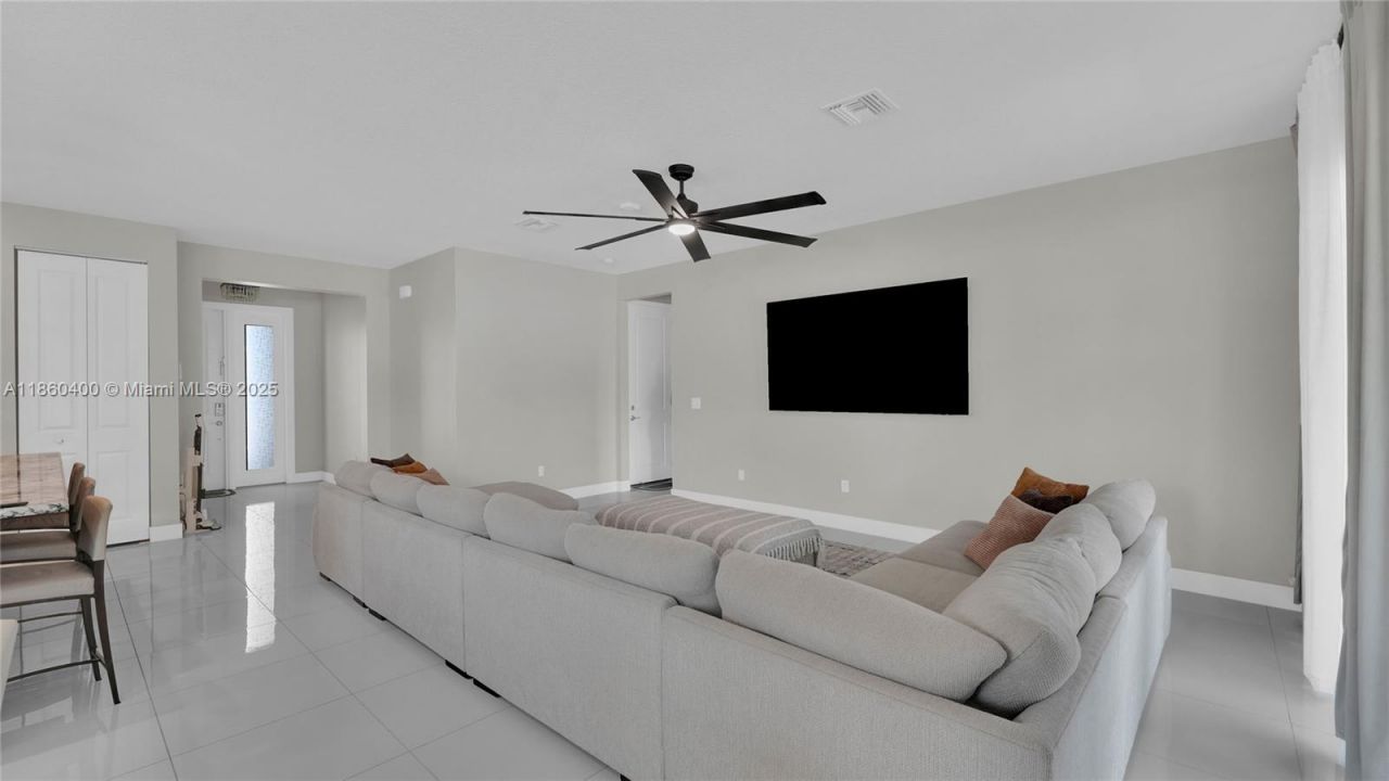 7349 Stella Ln, Lake Worth, FL 33463 Photo