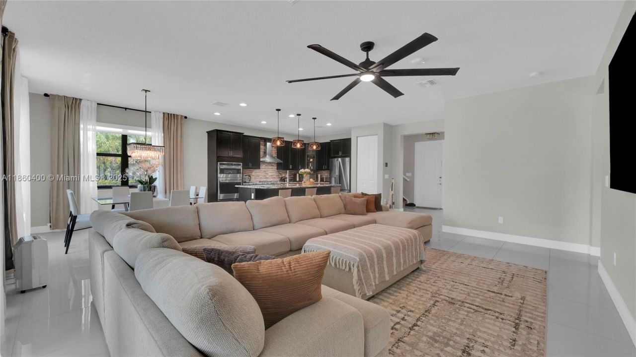 7349 Stella Ln, Lake Worth, FL 33463 Photo