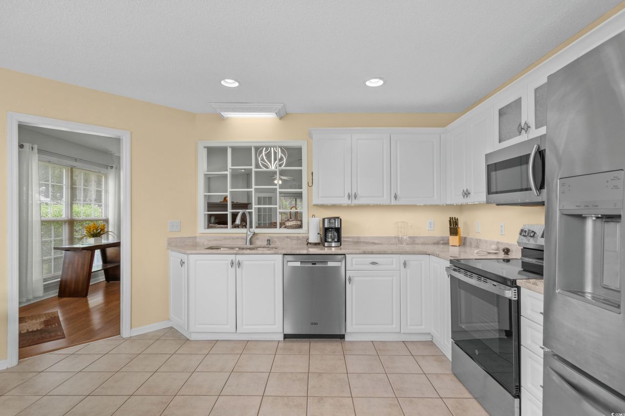 1010 Swan Lake Dr. Photo 17