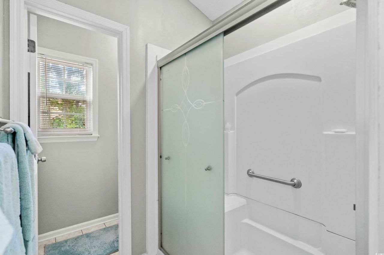 1010 Swan Lake Dr. Photo 29