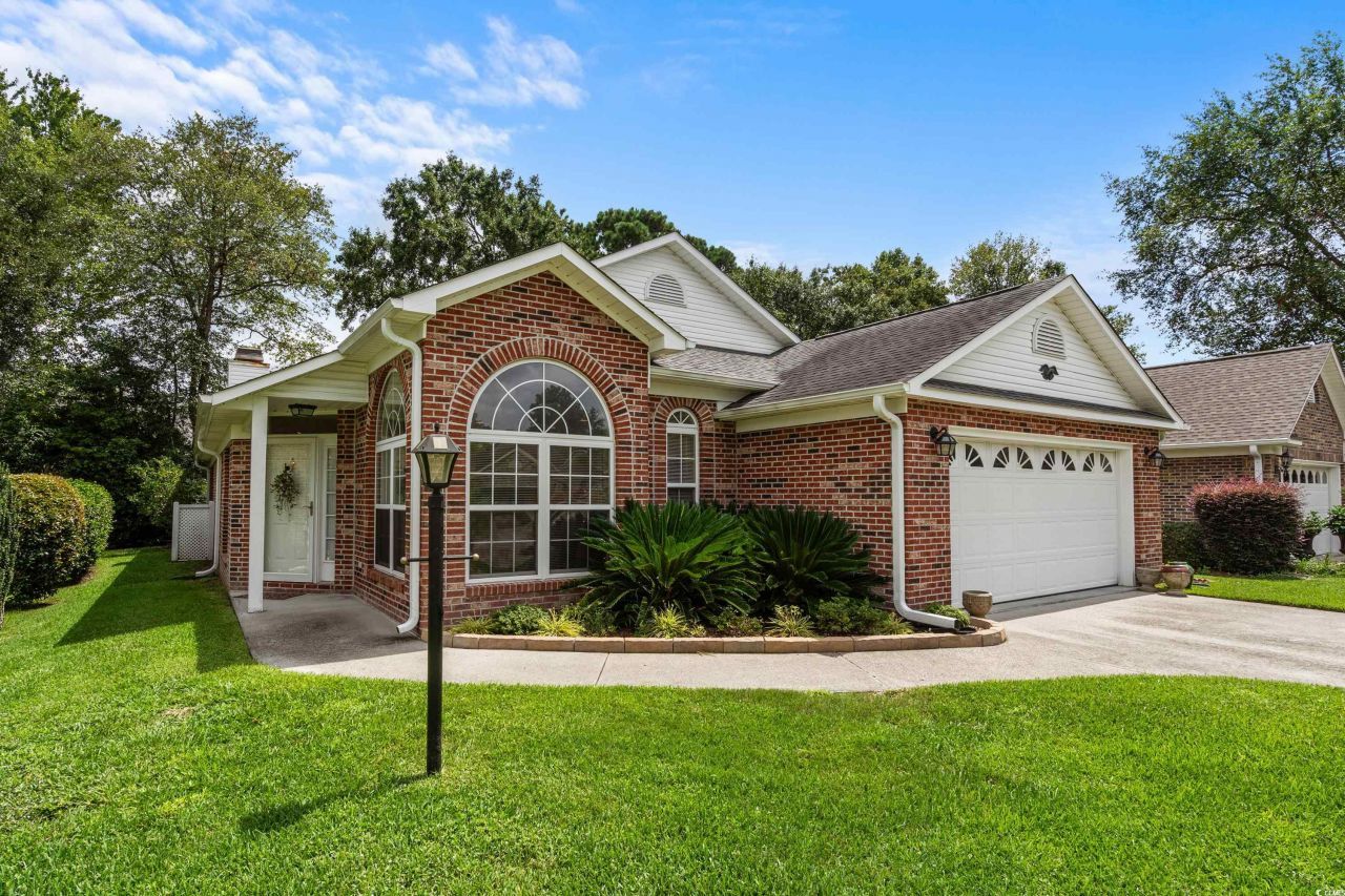 1010 Swan Lake Dr. Photo 4