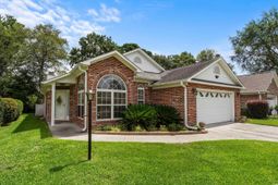 1010 Swan Lake Dr. photo 4