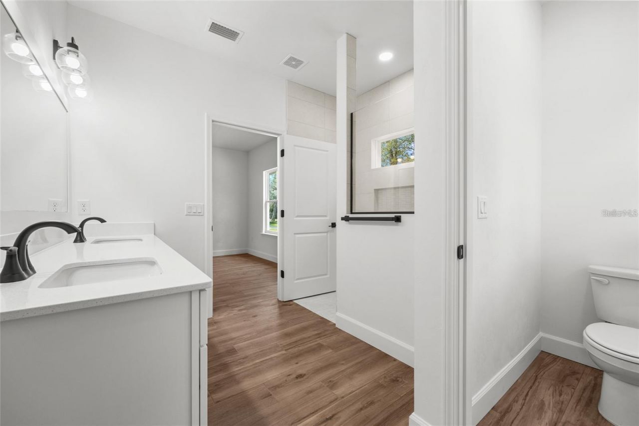 601 Fisher Drive, Bronson, FL 32621 Photo