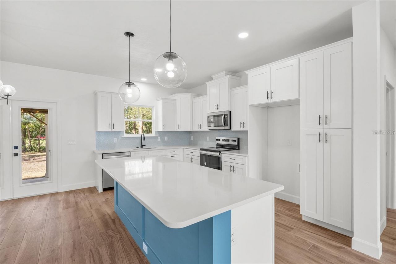 601 Fisher Drive, Bronson, FL 32621 Photo
