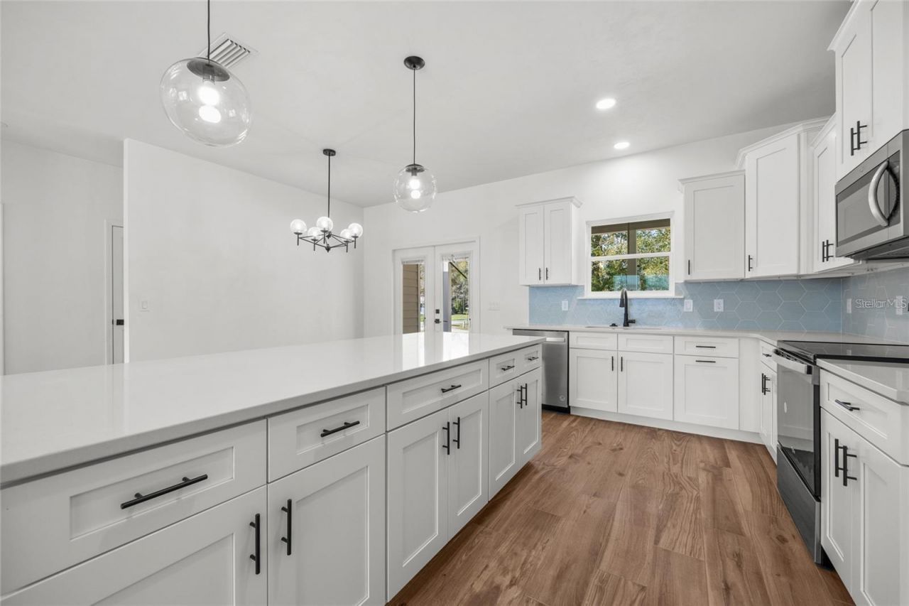 601 Fisher Drive, Bronson, FL 32621 Photo