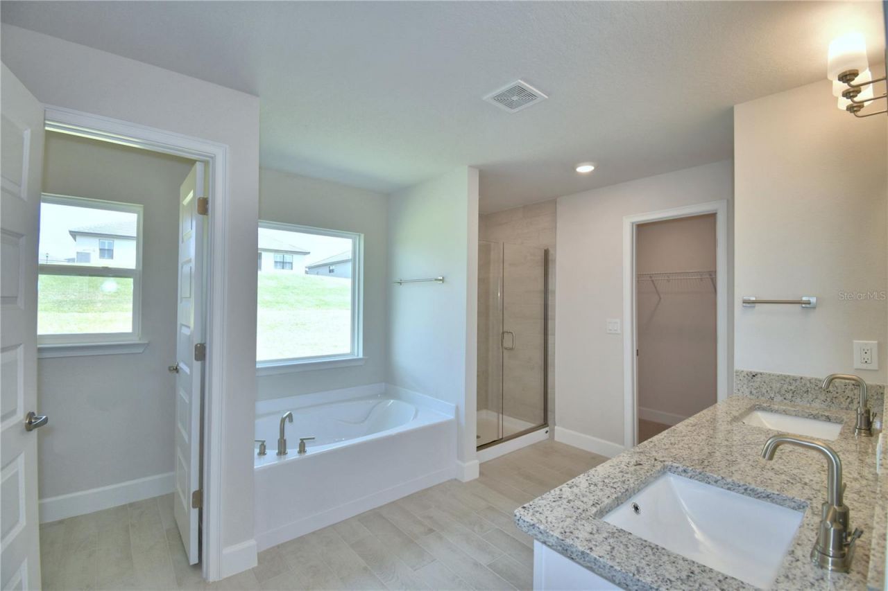 5214 Tennessee Ridge Court, Auburndale, FL 33823 Photo