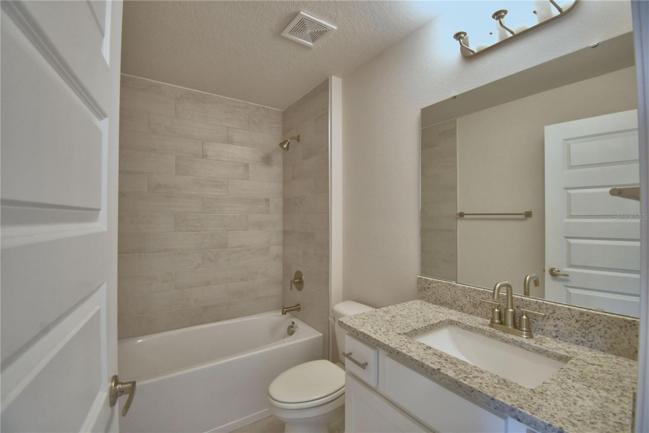 5214 Tennessee Ridge Court, Auburndale, FL 33823 Photo