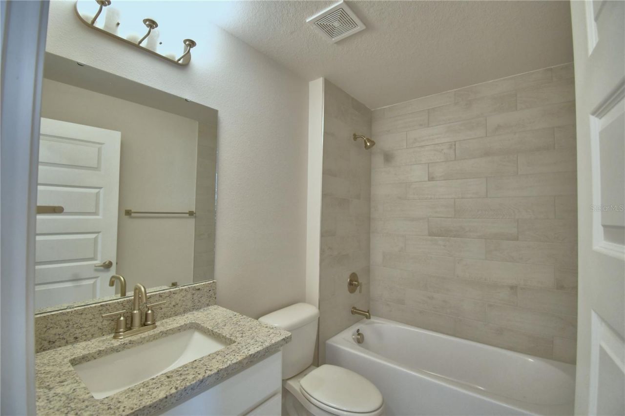 5214 Tennessee Ridge Court, Auburndale, FL 33823 Photo