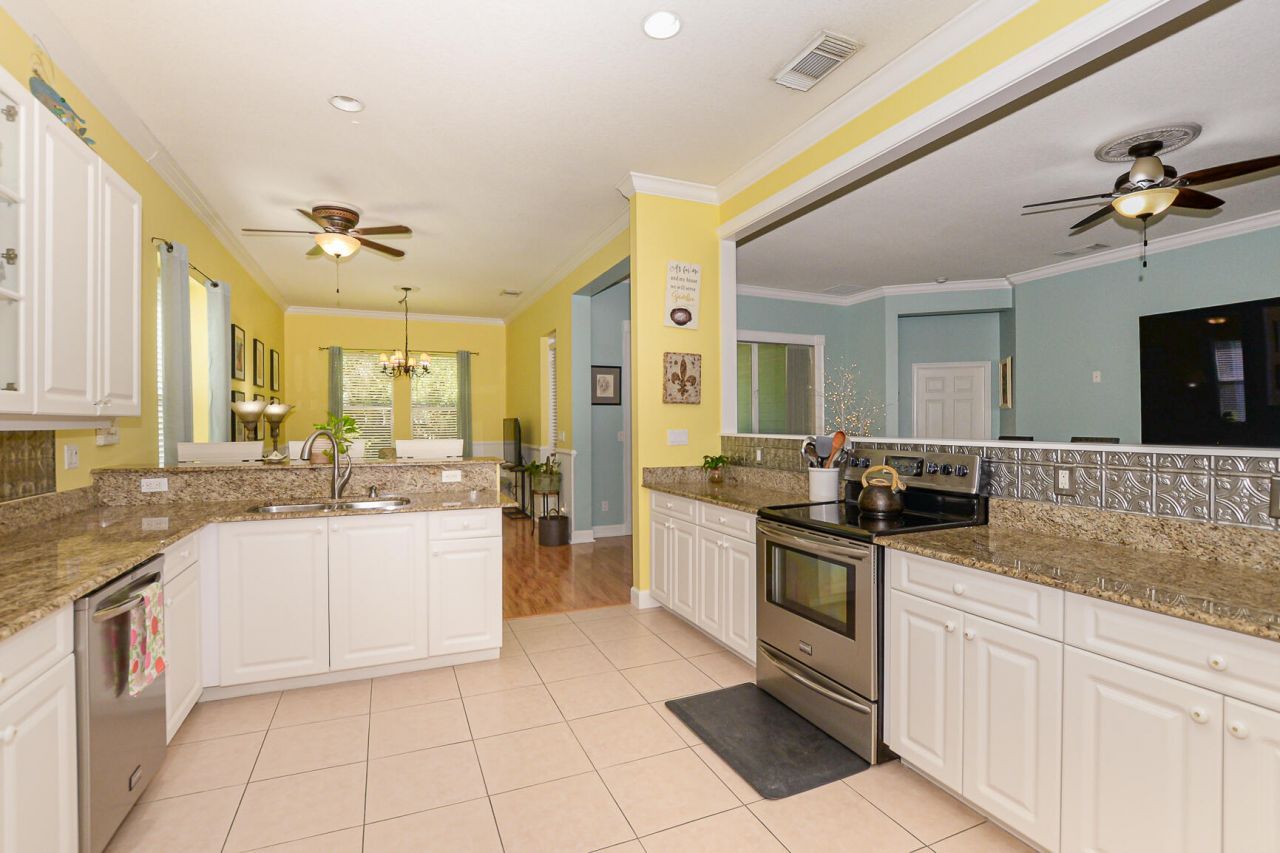 608 NE Canoe Park Circle, Port Saint Lucie, FL 34983 Photo