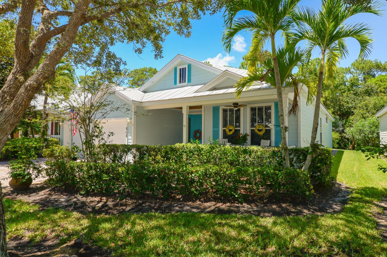 608 NE Canoe Park Circle, Port Saint Lucie, FL 34983 Photo
