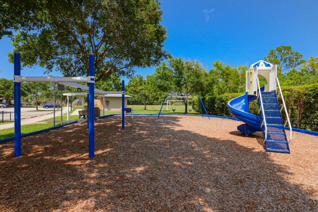 608 NE Canoe Park Circle, Port Saint Lucie, FL 34983 Photo