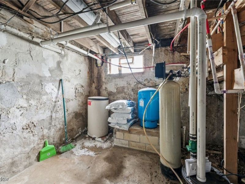 1899 Edwards Drive, Akron, OH 44306 Photo 32