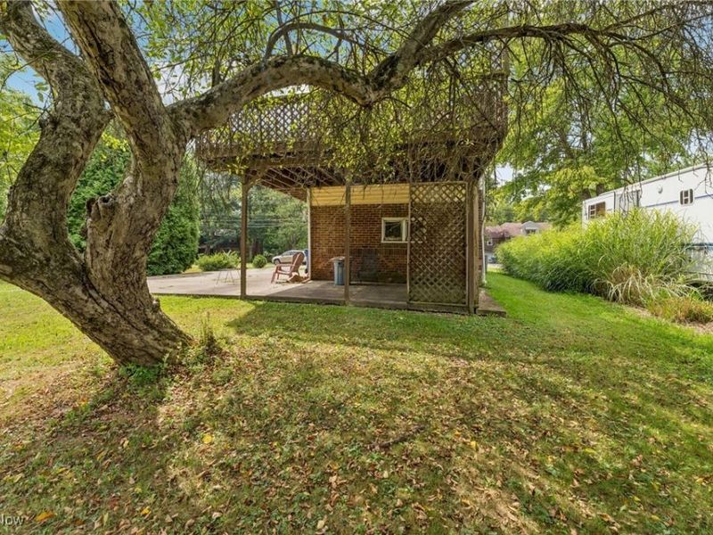 1899 Edwards Drive, Akron, OH 44306 Photo 43