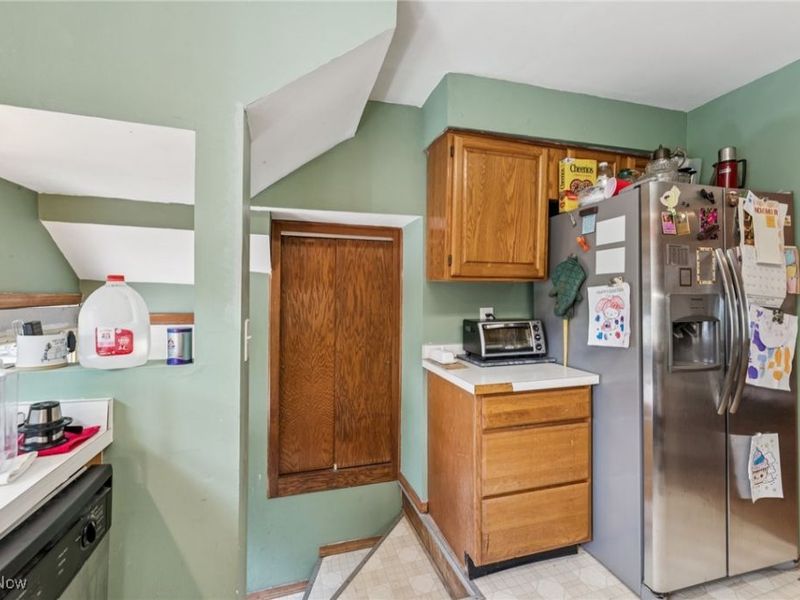 1899 Edwards Drive, Akron, OH 44306 Photo 8