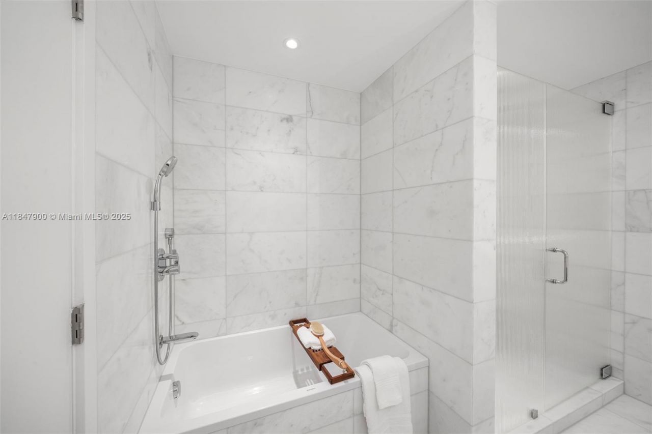 Please Call For Address, Unit 2101/02, Miami Beach, FL 33139 Photo