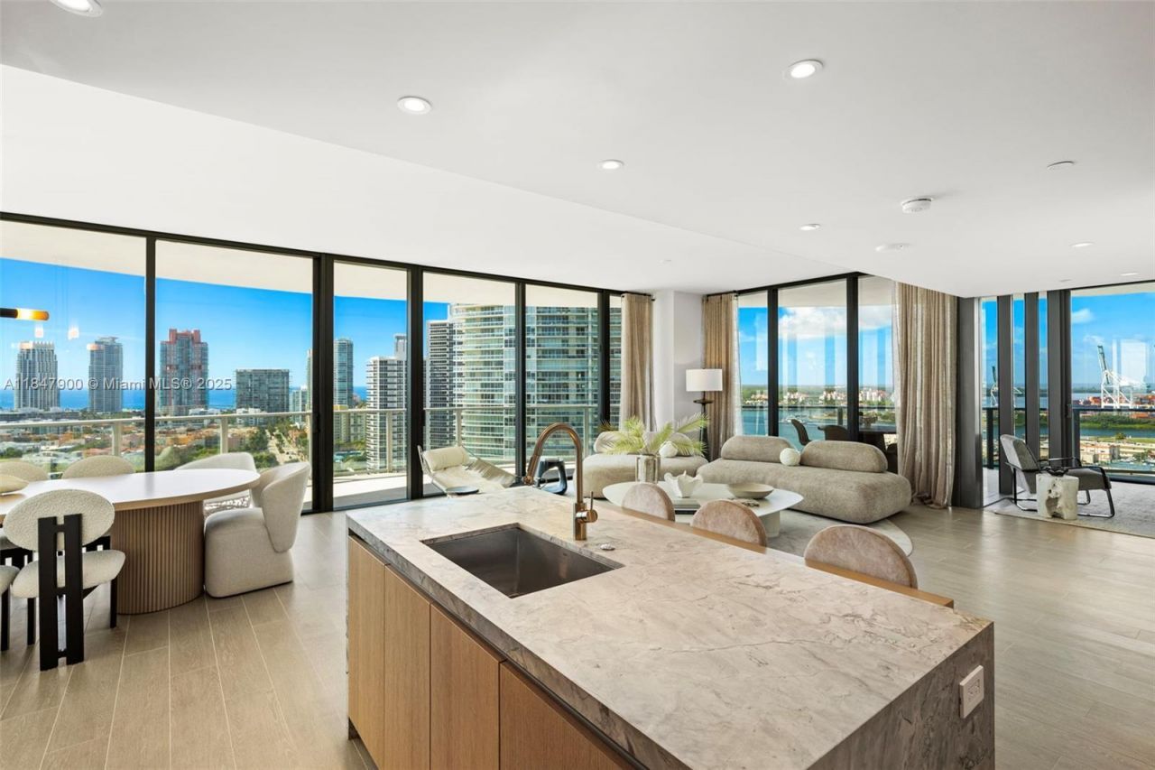 Please Call For Address, Unit 2101/02, Miami Beach, FL 33139 Photo