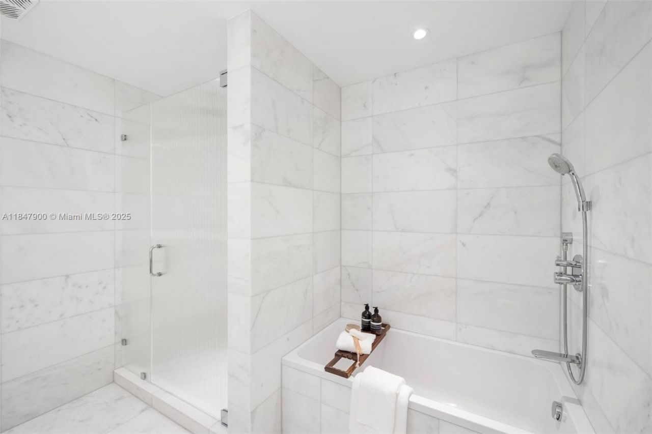 Please Call For Address, Unit 2101/02, Miami Beach, FL 33139 Photo