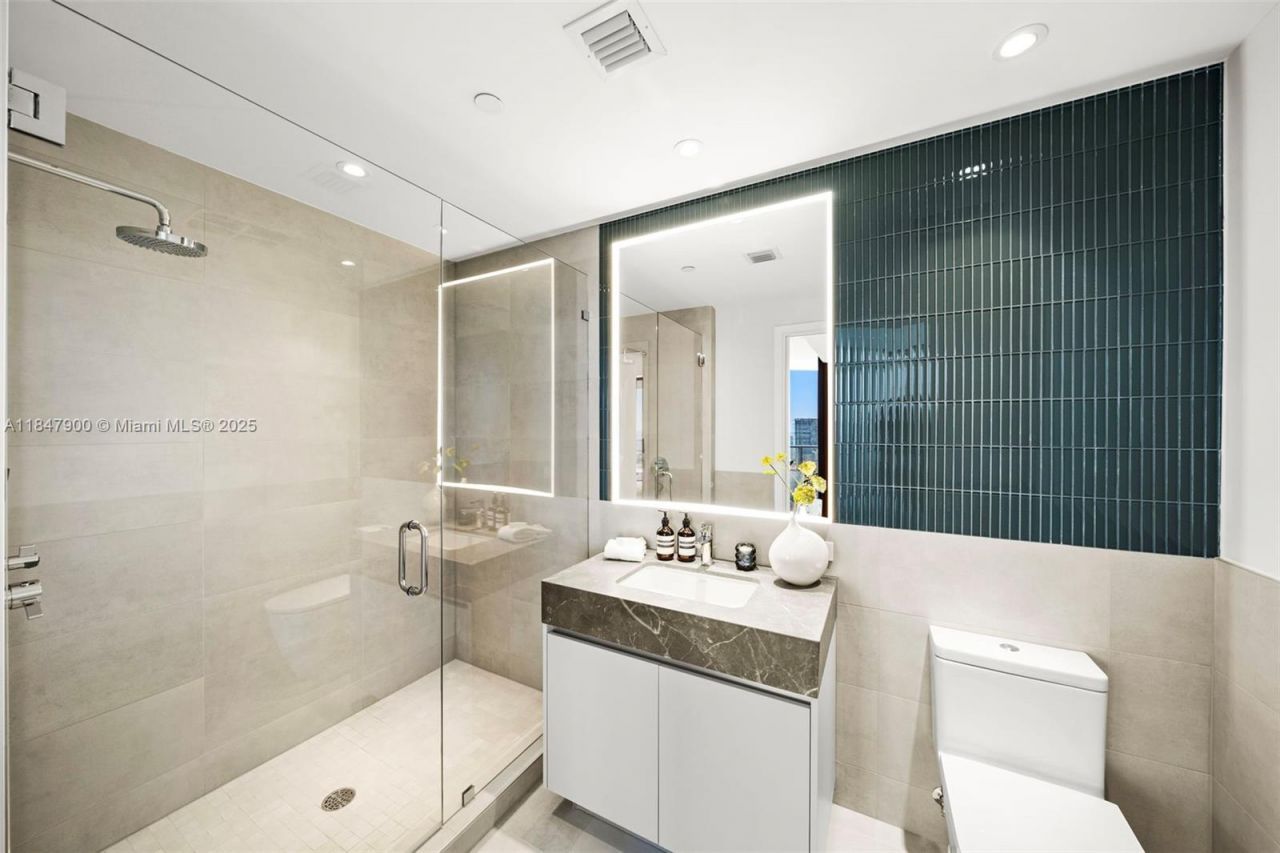 Please Call For Address, Unit 2101/02, Miami Beach, FL 33139 Photo
