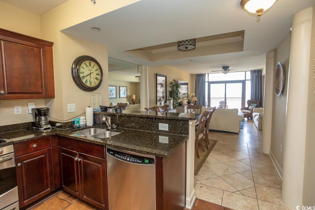 100 North Beach Blvd. Photo 12