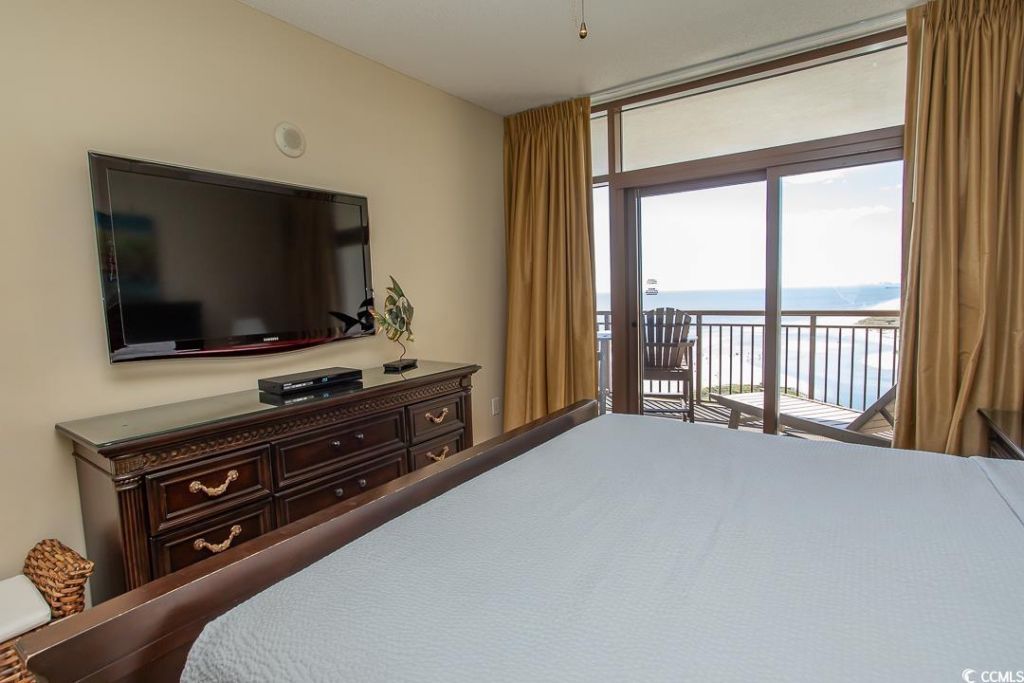 100 North Beach Blvd. Photo 23