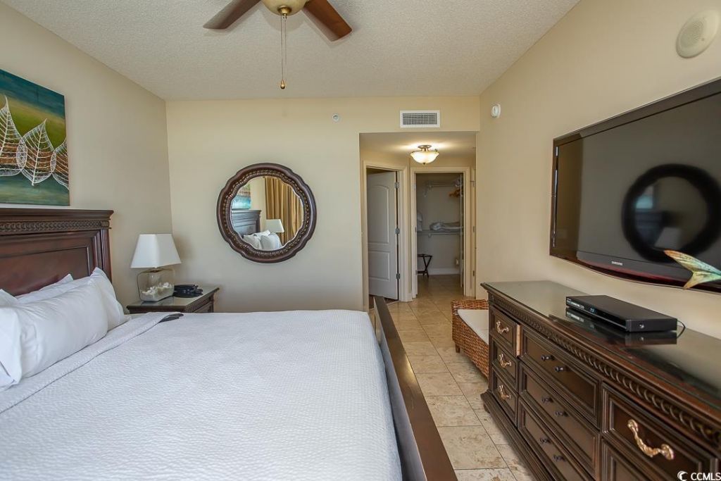 100 North Beach Blvd. Photo 24